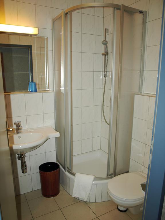 Hotel Stalehner Виена Стая снимка