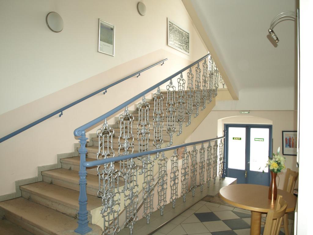 Hotel Stalehner Виена Стая снимка